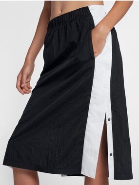 NikeLab Collection Knee Length Skirt Size Small White Black Snap Tear Away Lab